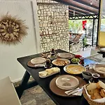 ホームステイ Paydos